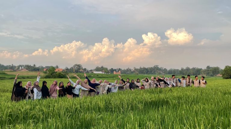 Mahasiswa KKN Universitas Lampung Periode 1 Desa Karang Anyar 1 Melaksanakan Acara Perpisahan Bersama Warga Dusun 1A