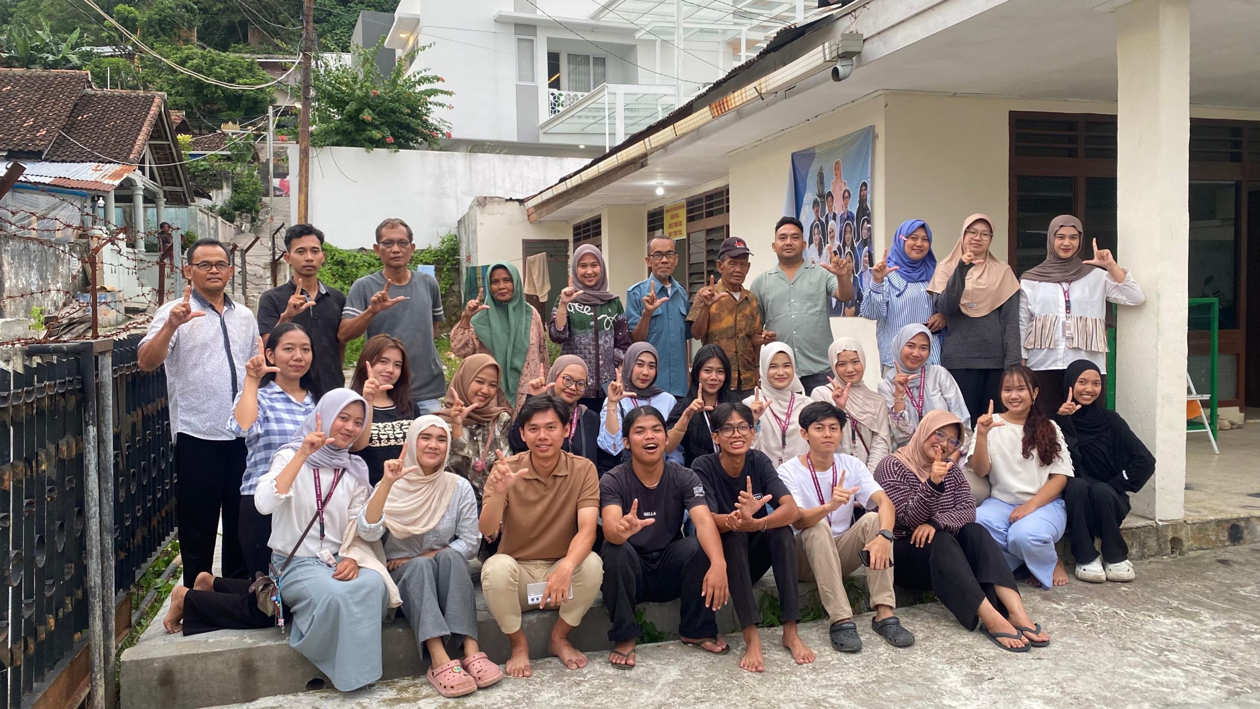 c7f42230-2217-460d-8187-35cfb8083505