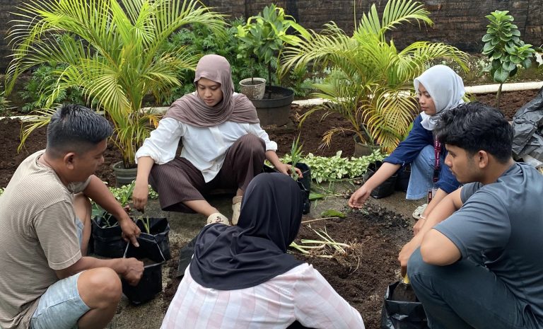 fbb6b1a1-fadf-4c8a-a025-7722ffd8d18a