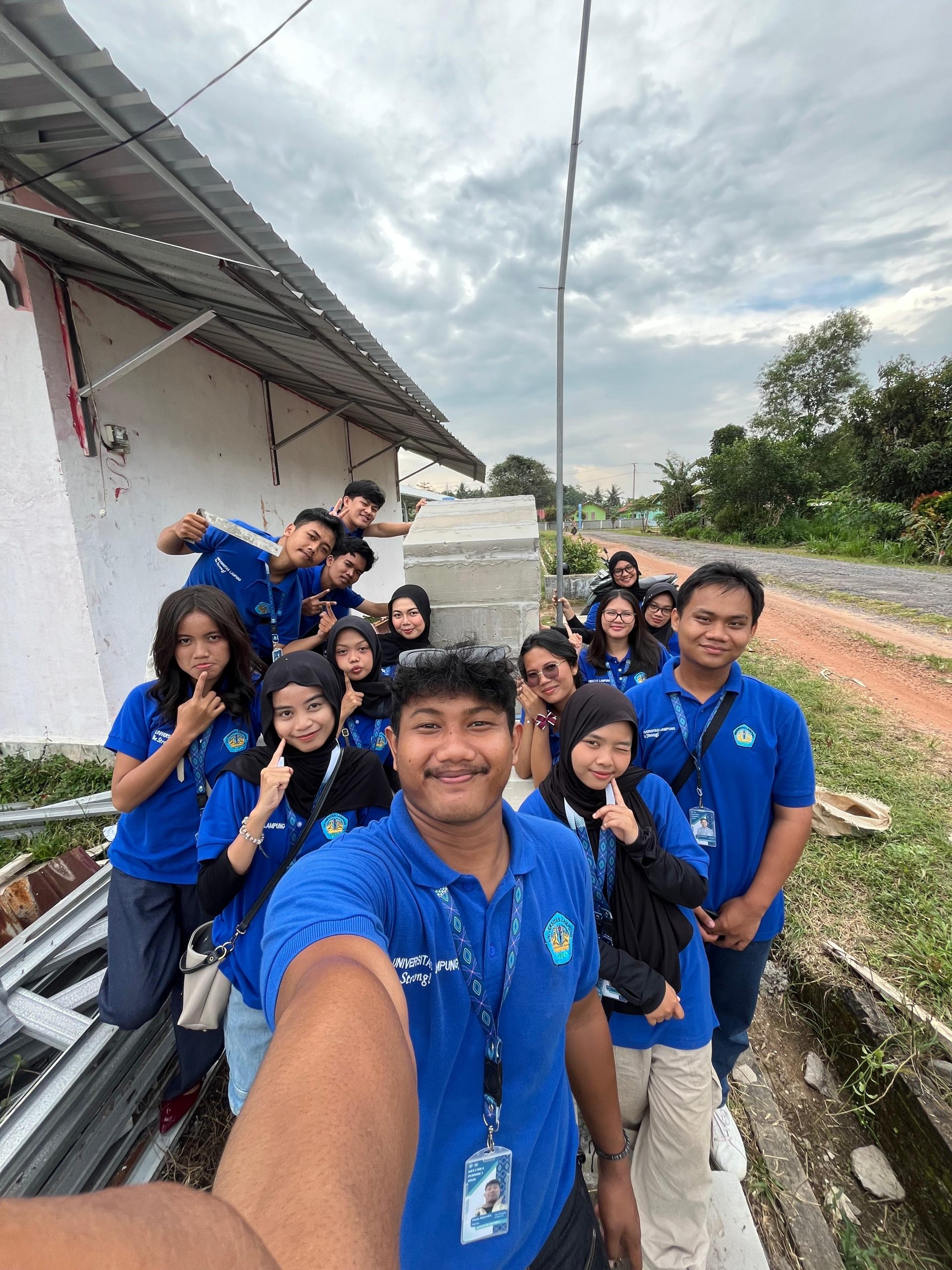 foto day 25 rocket stove