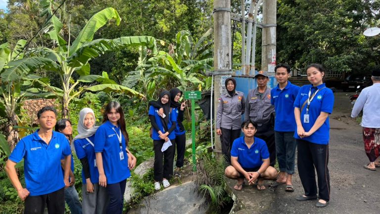 Pemasangan Plang jalan