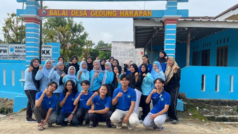 senam bersama ibu ibu