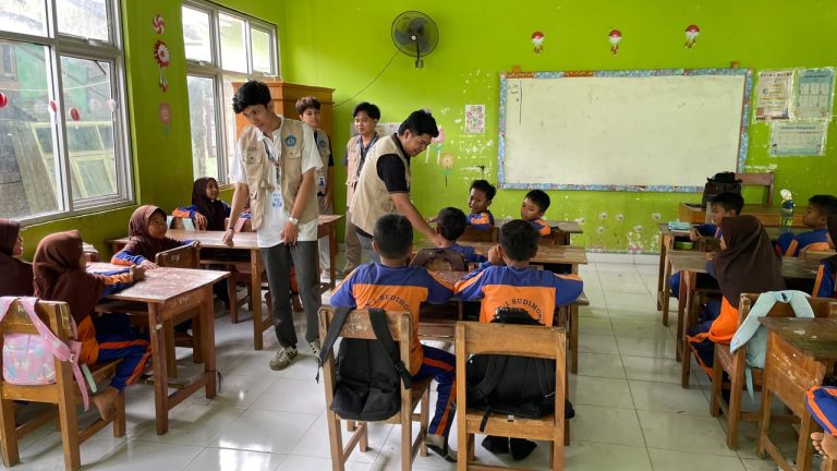 PROKER SOSIALISASI SD