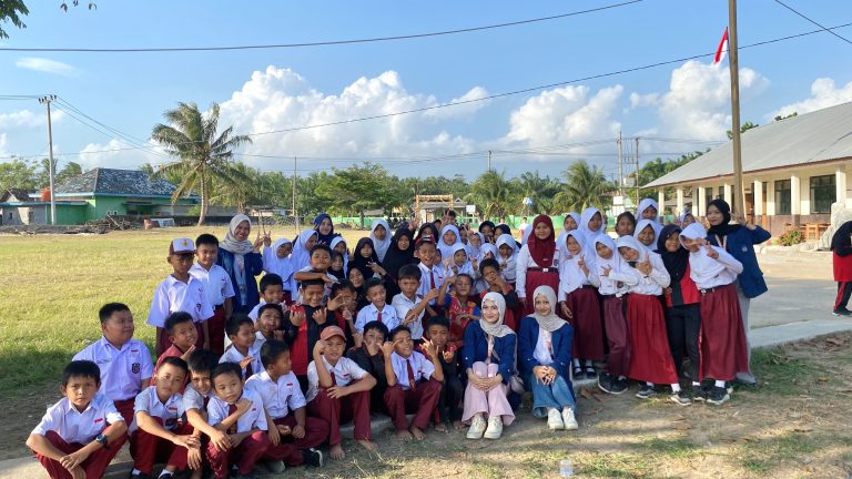 Day-12: Mahasiswa/i KKN Universitas Lampung Melaksanakan Sosialisasi Anti-Bullying dan Mendukung Kegiatan Belajar Mengajar di SDN 32 Krui