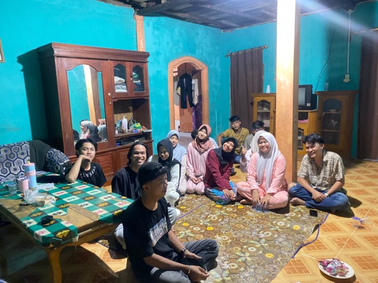 Day-4: Kunjungan Perwakilan Muli Mekhanai Menjadi Wadah Silaturahmi dan Mempererat Sinergi dengan Mahasiswa/i KKN Universitas Lampung