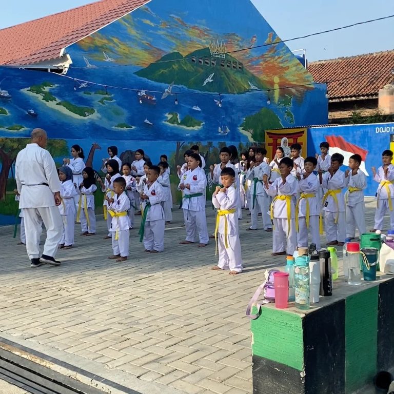 KARATE