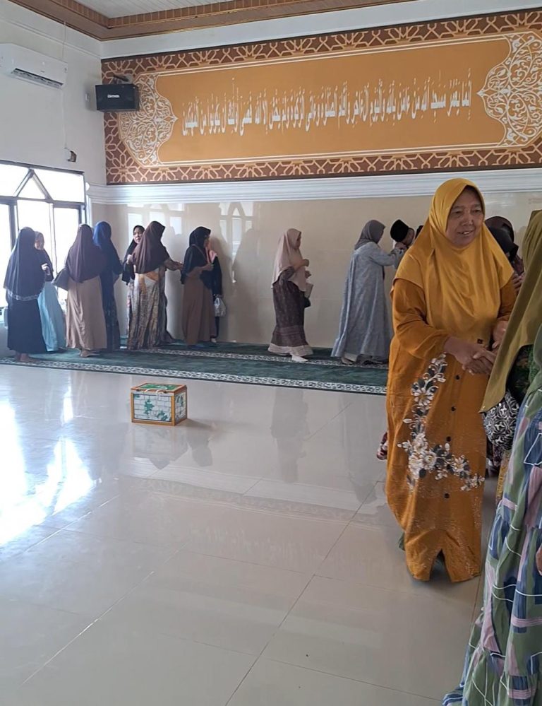 Merajut Kebersamaan dalam Hangatnya Pengajian Rutin di Dusun Ketapang